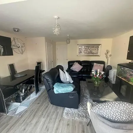 Unique 3 Bed In Patchway. Bristol